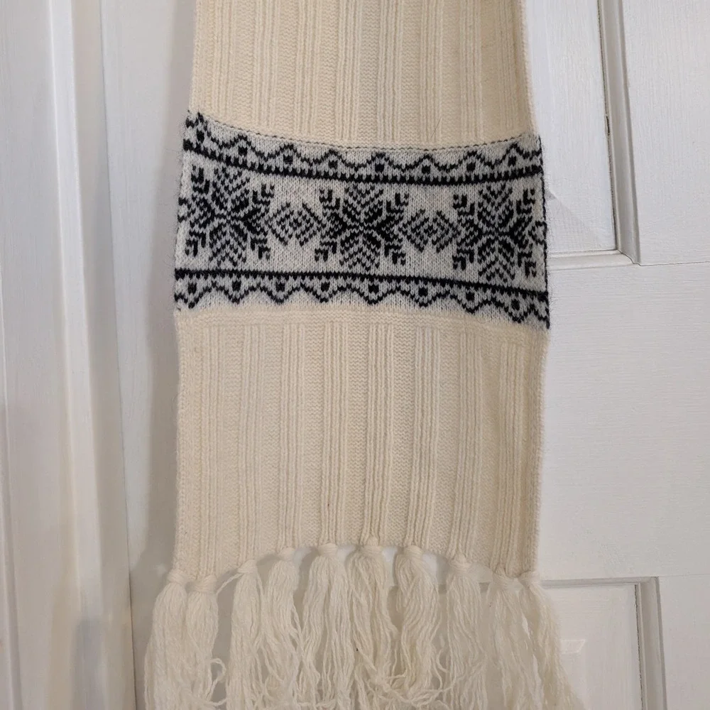 Eddie Bauer Unisex Knit Winter‎ Scarf Wool Angora Blend Fringe Long Cozy 43x9